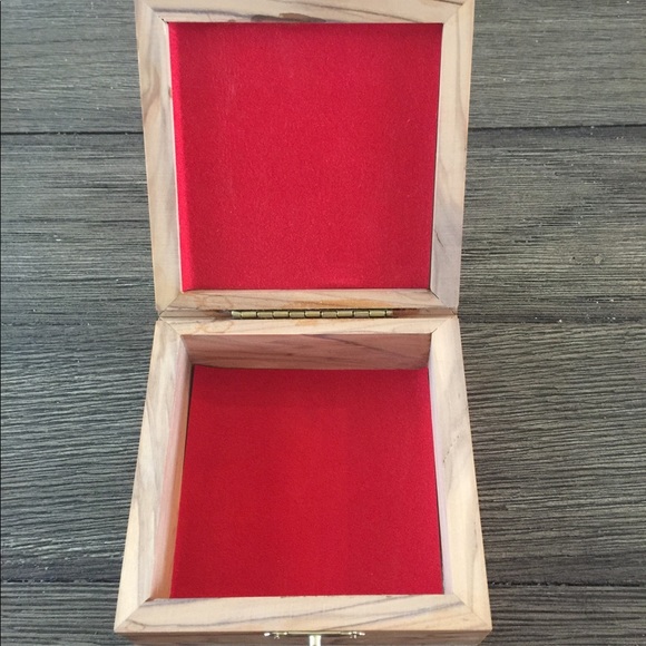 SANDROUNDI CERAMIC TILE TRINKET BOX - Picture 7 of 8